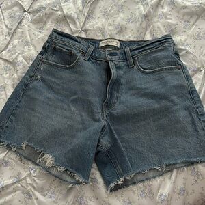Abercrombie curve love jean shorts